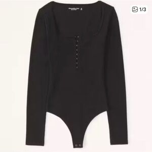 Abercrombie Long Sleeve Hook-and-Eye Henley Bodysuit in black
